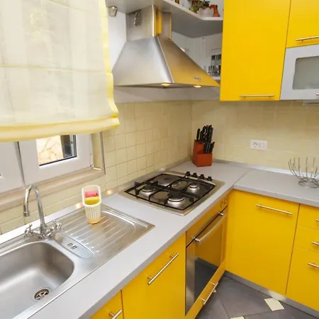 Casa de Férias Family Friendly House With A Swimming Pool Postira, Brac - 5661 Postira